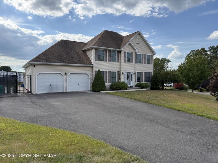 Property Photo: 114 Kestrel Road PA 18707