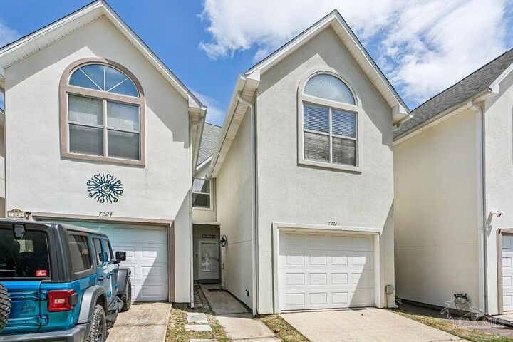 Property Photo:  7222 Majestic Blvd  FL 32566 