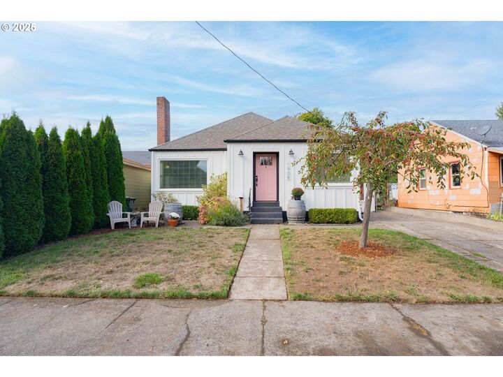 1908 Grant St  Vancouver WA 98660 photo