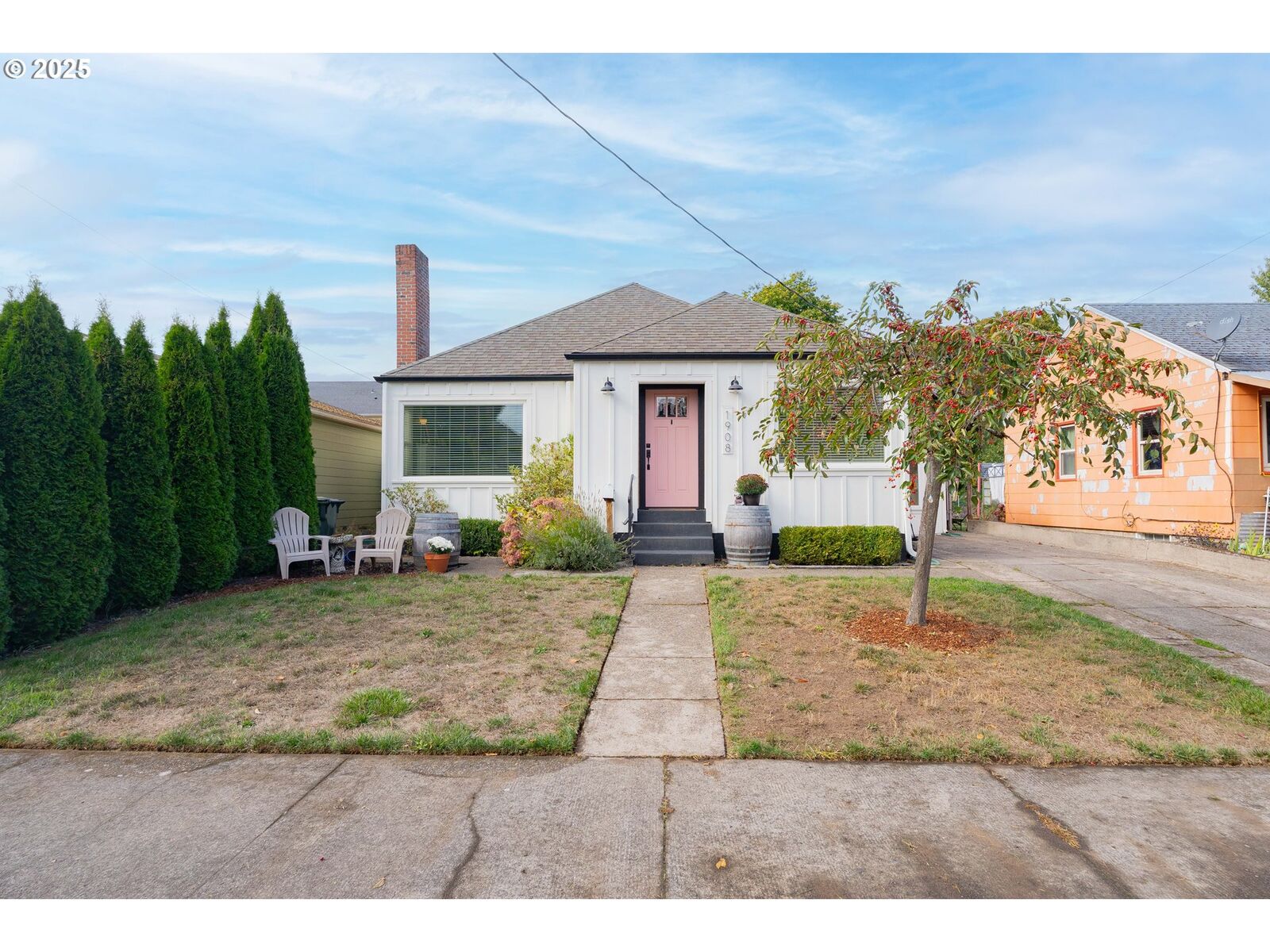 Property Photo: 1908 Grant St WA 98660