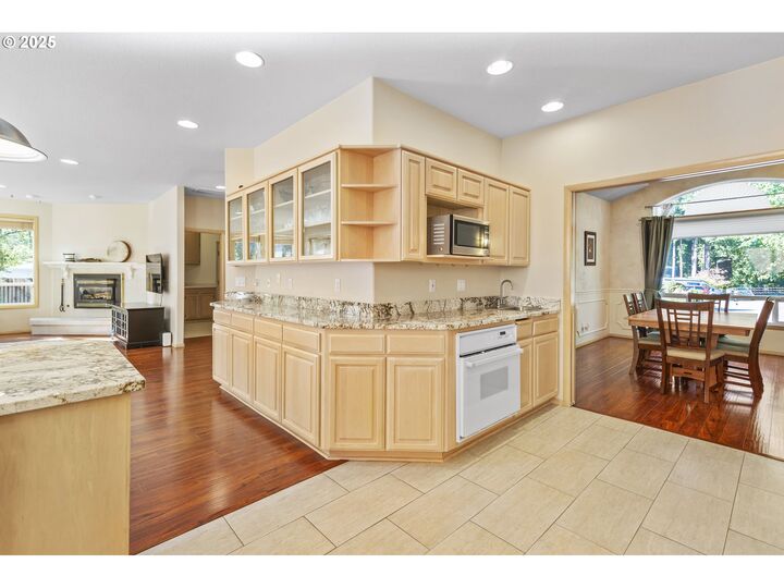 Property Photo: 10309 SE 16th St WA 98664