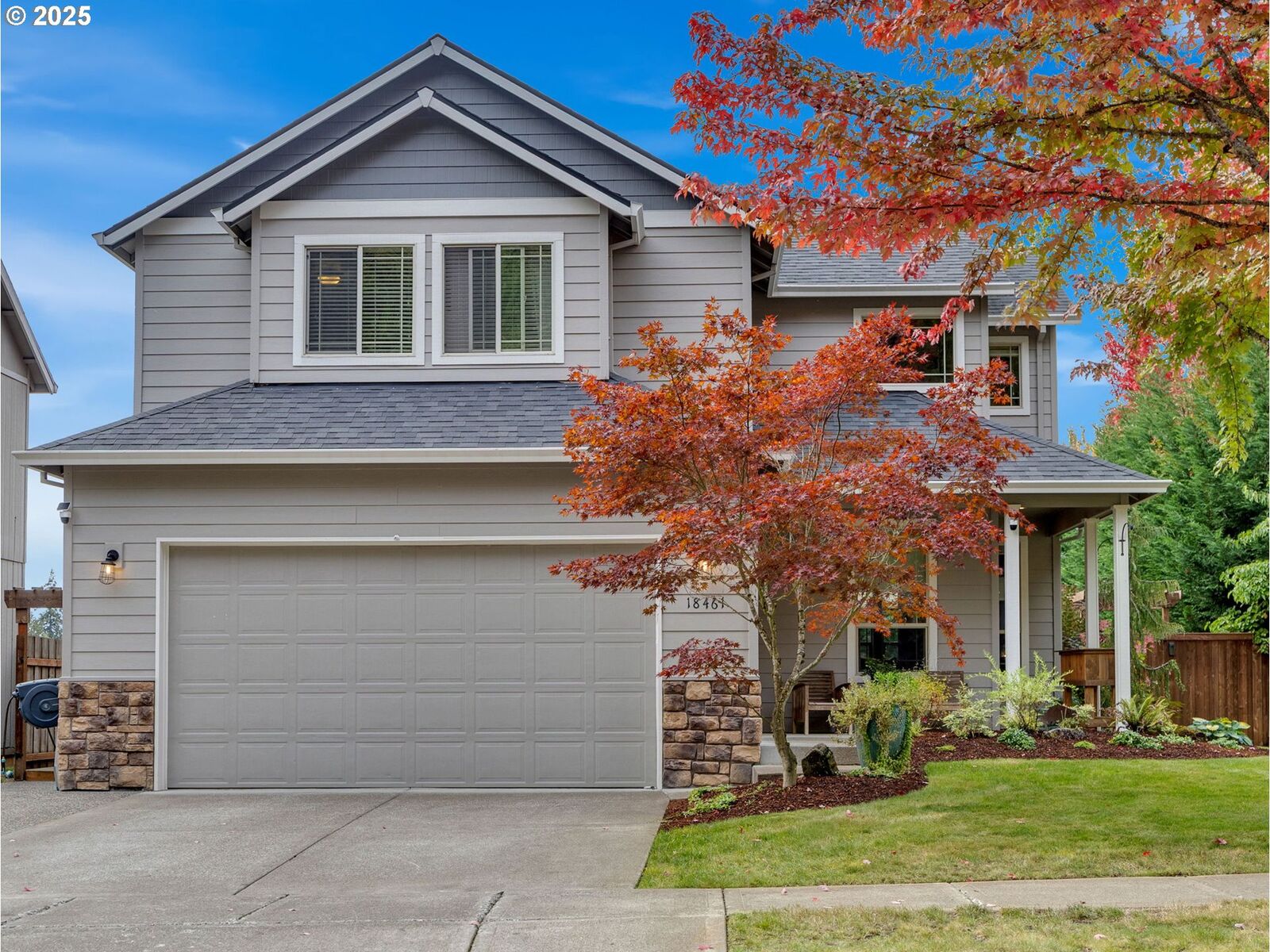 Property Photo:  18461 Meadow Ave  OR 97055 