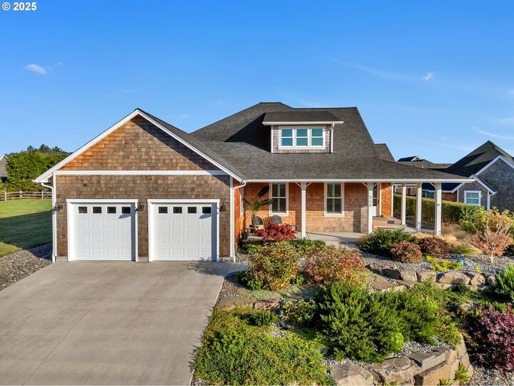 Property Photo: 568 Browning Ln OR 97138