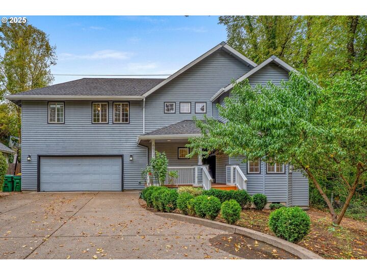 6512 SW Taylors Ferry Rd  Portland OR 97223 photo