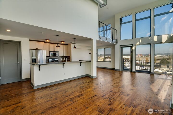 Property Photo: 1705 Dock Street 525 WA 98402