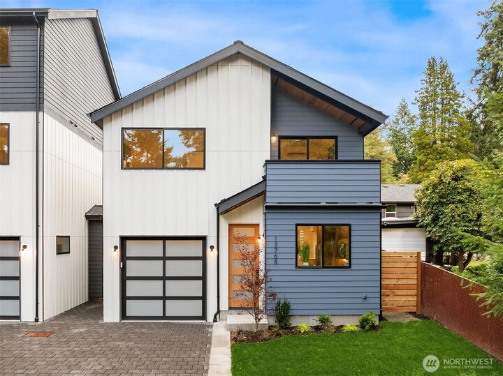 13768  22nd Avenue NE  Seattle WA 98125 photo