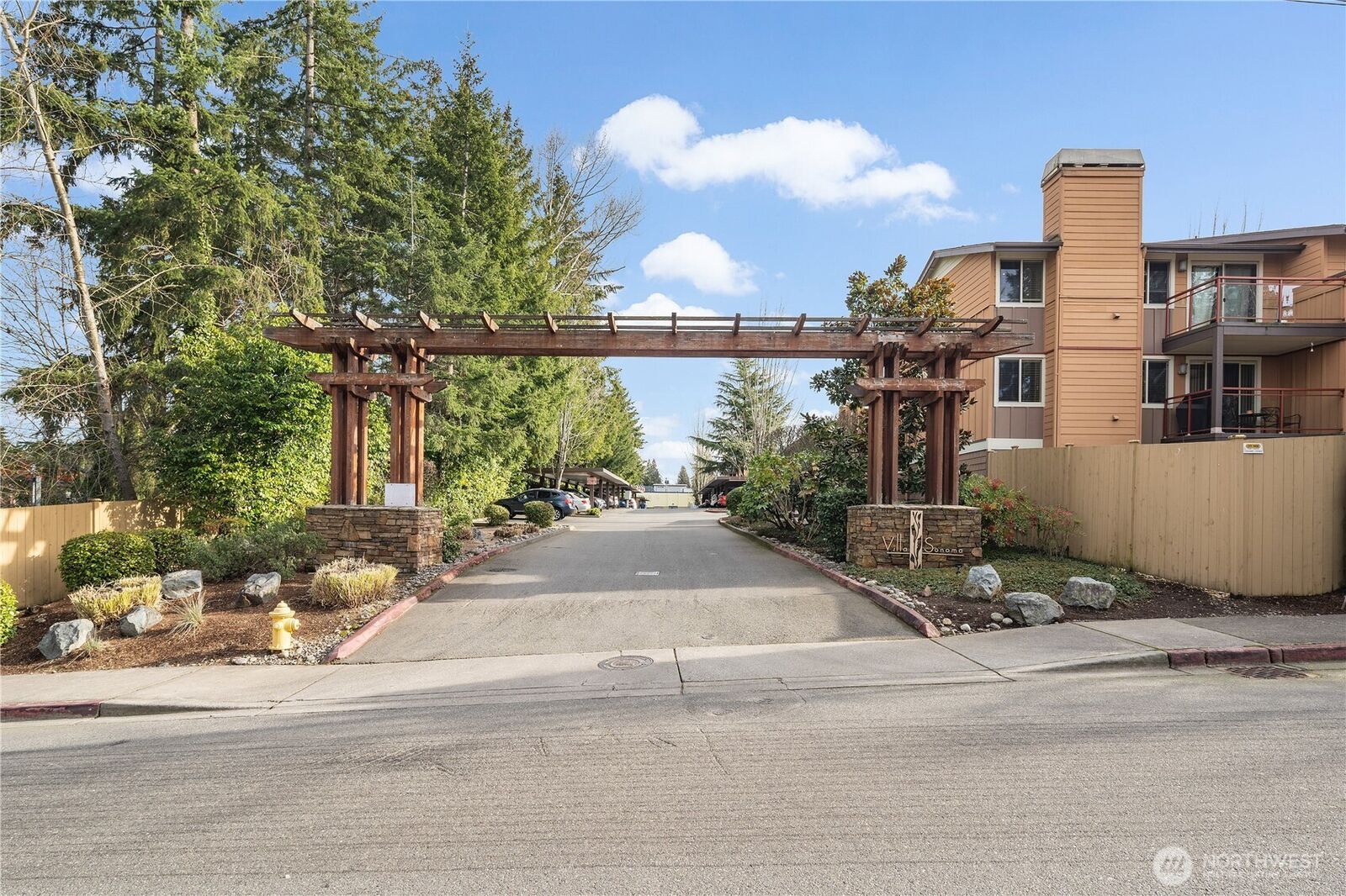 Property Photo: 8248 126th Avenue NE C101 WA 98033