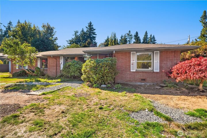 Property Photo:  23902  48th Avenue W  WA 98043 