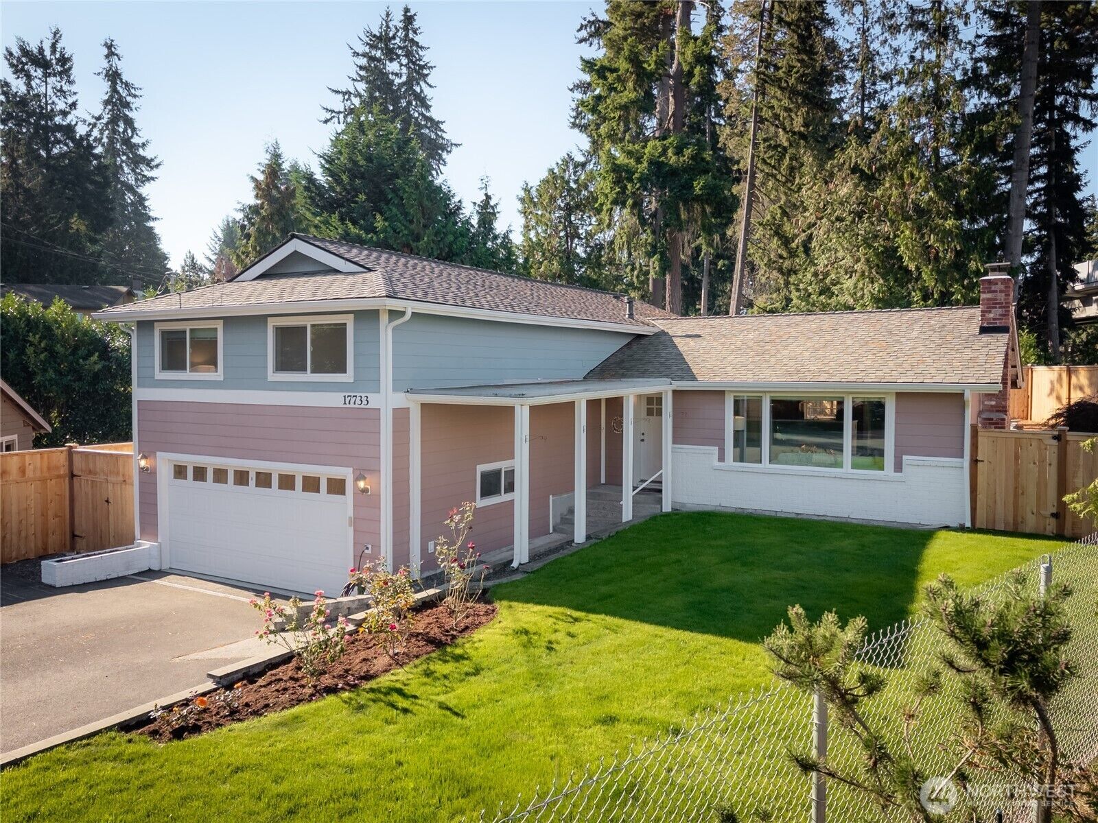 Property Photo: 17733 2nd Place NE WA 98155