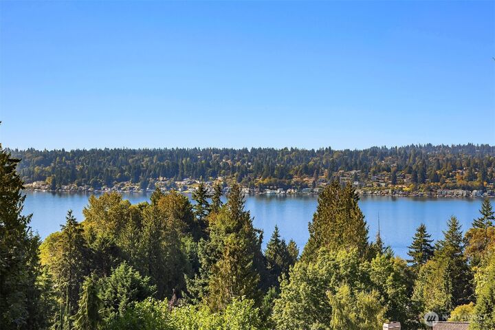 Property Photo: 6447 NE 129th Place WA 98034