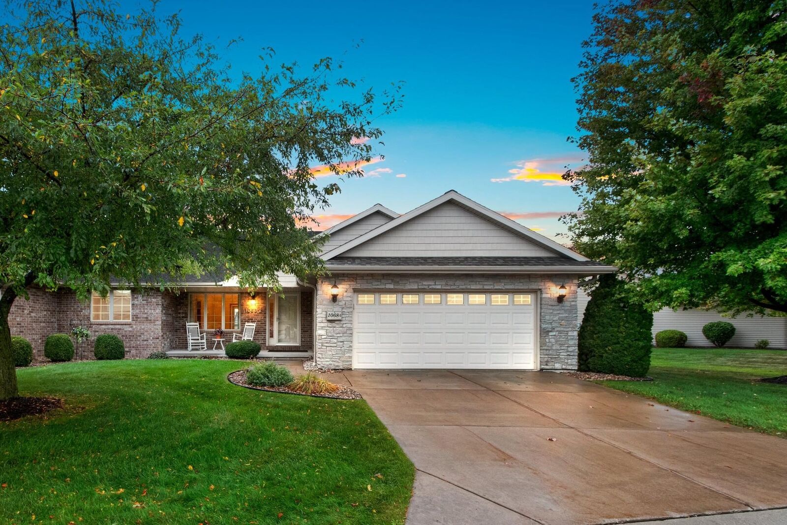Property Photo: 1068 Misty Meadow Circle 2 WI 54115