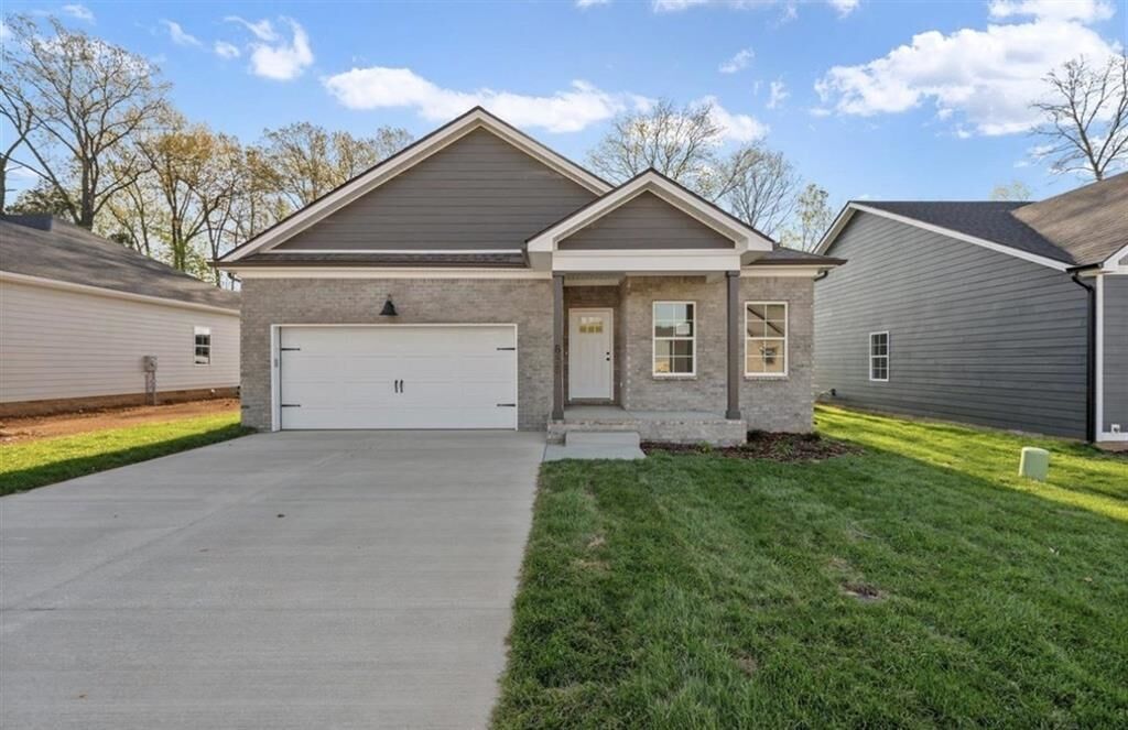 Property Photo: 656 Pleasant Meadow Circle KY 42101