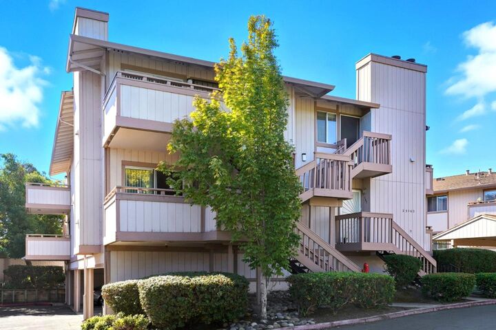 Property Photo: 25163 Copa Del Oro Drive 202 CA 94545