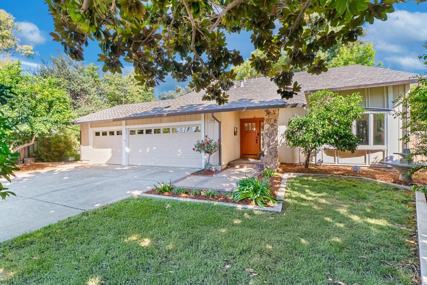 Property Photo: 2589 Larrikeet Court CA 94566