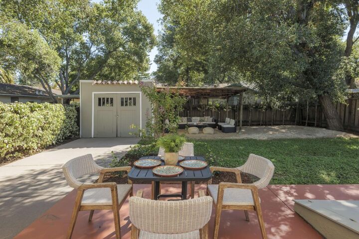 Property Photo:  536 Addison Avenue  CA 94301