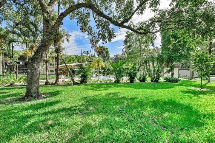 Property Photo: 7675 NW 79th Ave 209 FL 33321