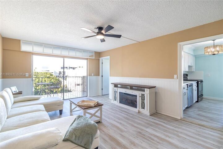 1455 West Ave 601  Miami Beach FL 33139 photo