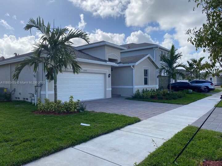 Property Photo: 13242 SW 270 Ter FL 33032