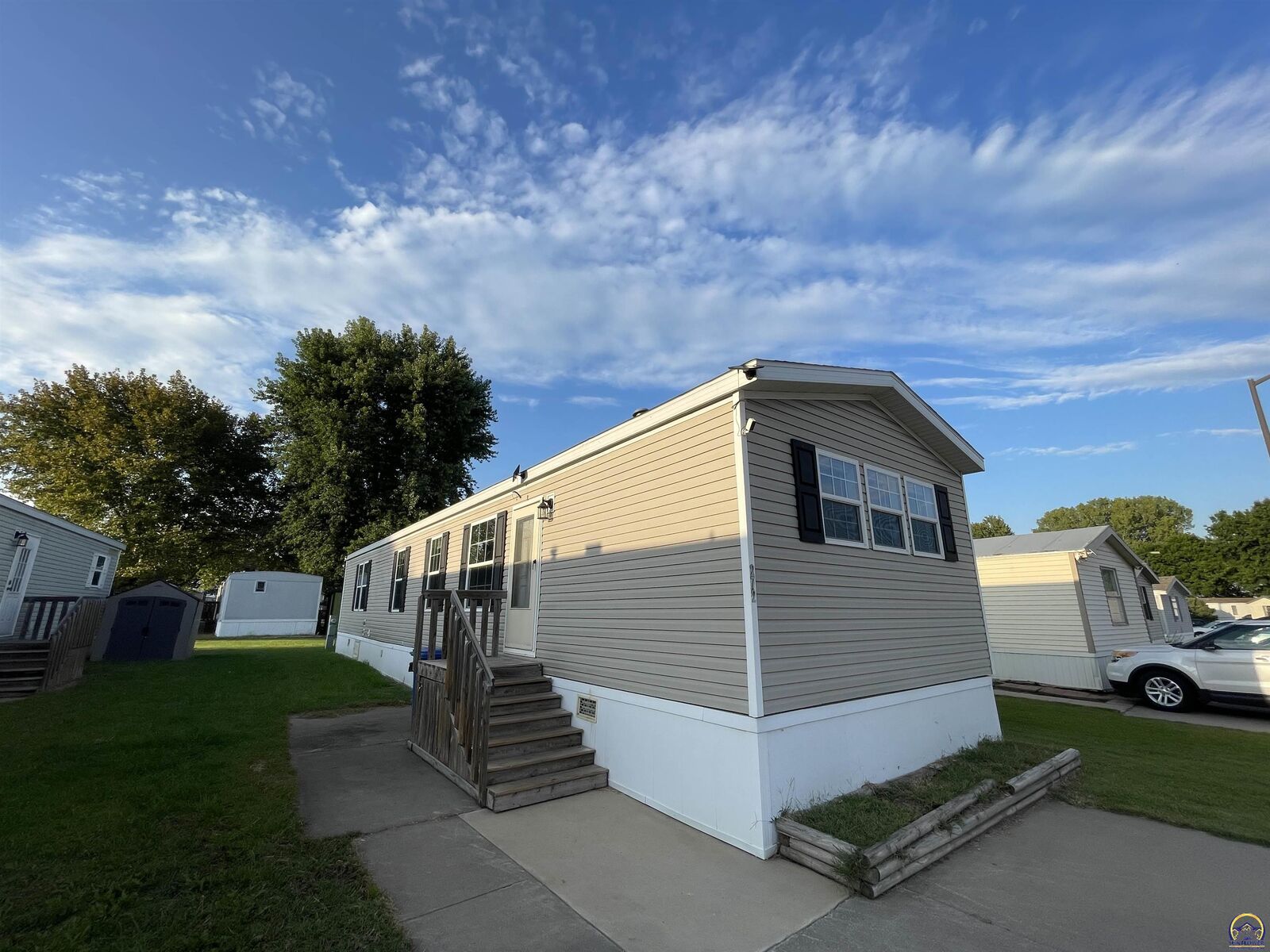 Property Photo: 1900 NW Lyman Rd Unit 272 KS 66608