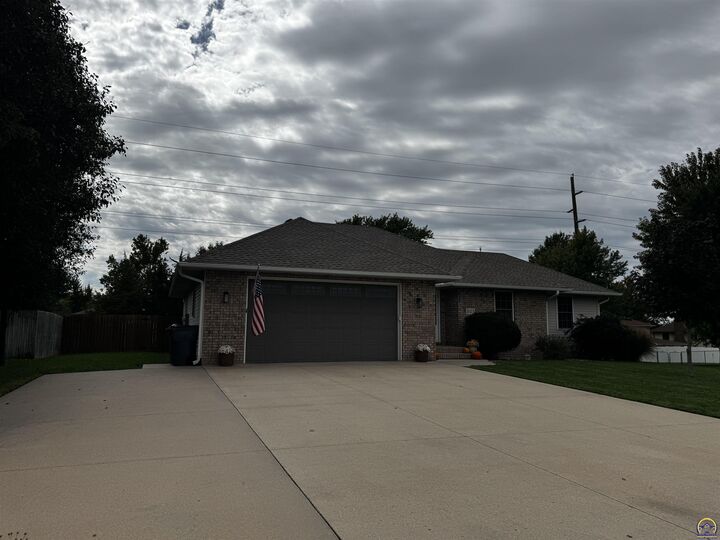 Property Photo: 3125 S Parkway Ct KS 66801