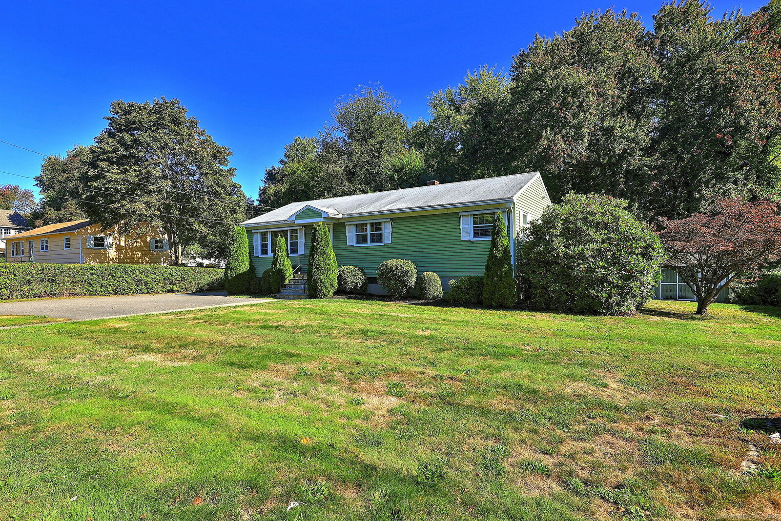Property Photo: 245 Woodruff Road CT 06461