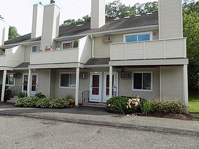 Property Photo:  112 Willow Springs 112  CT 06776