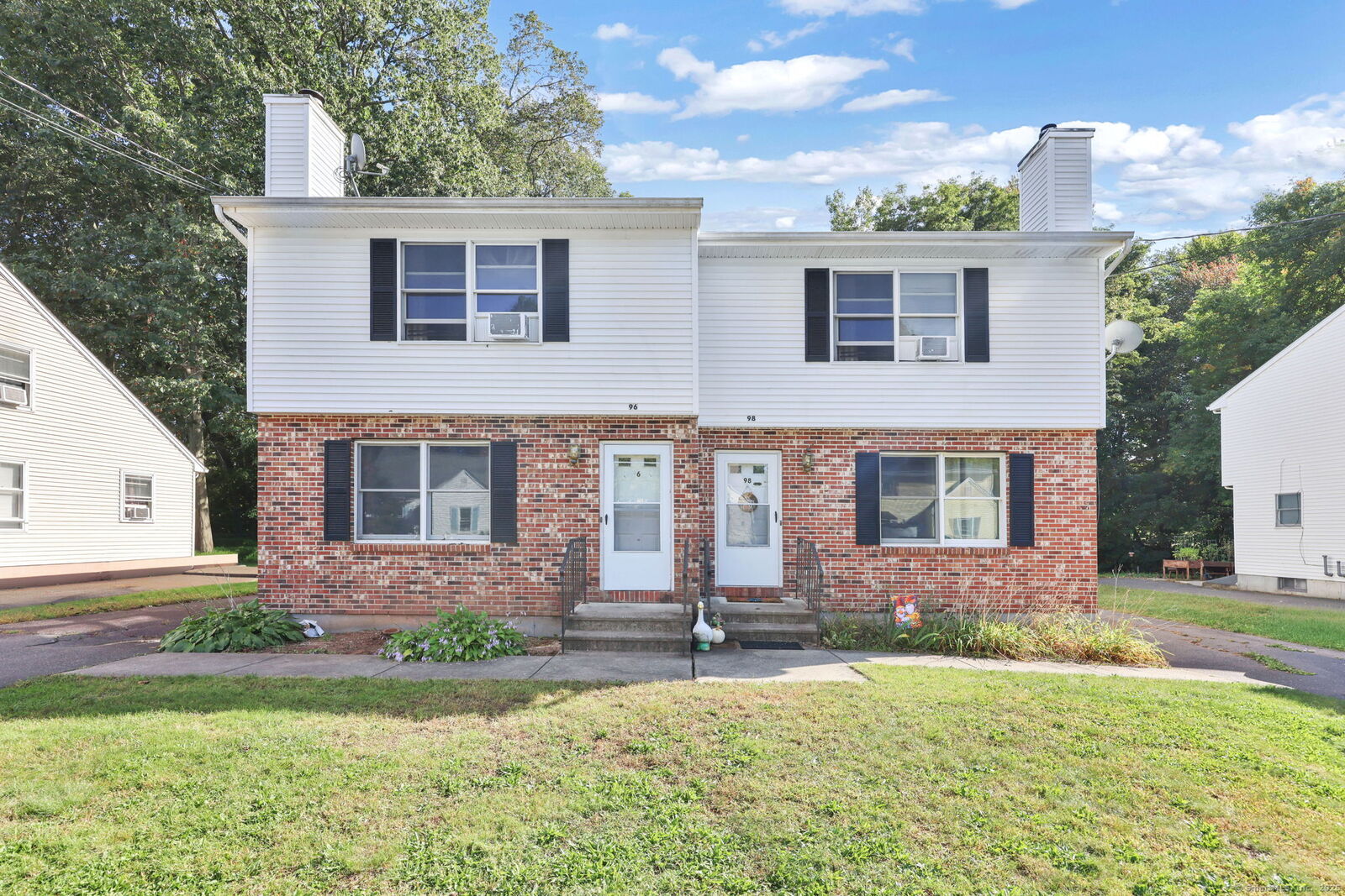 Property Photo:  96 Westerly Street  CT 06042 