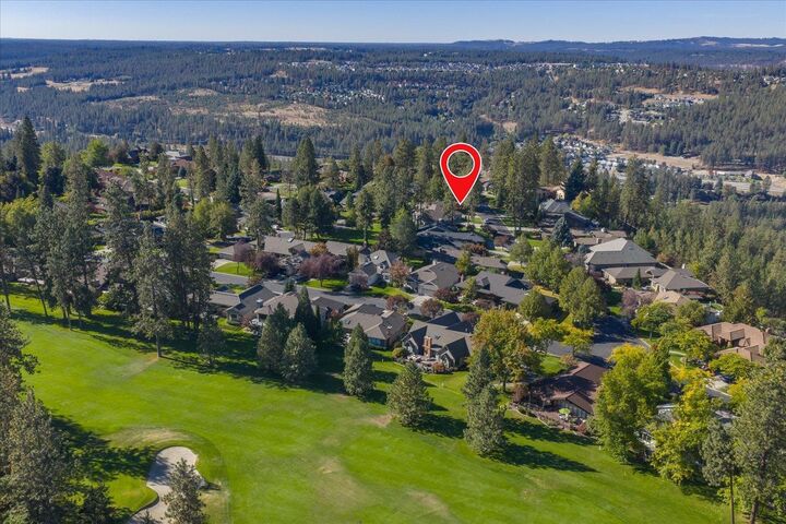 5107 S St Andrews Ln  Spokane WA 99223 photo