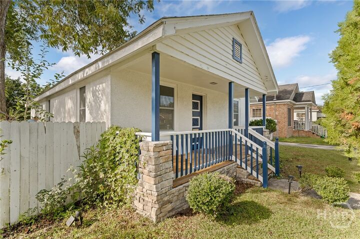 Property Photo: 1117 W 41st Street GA 31415