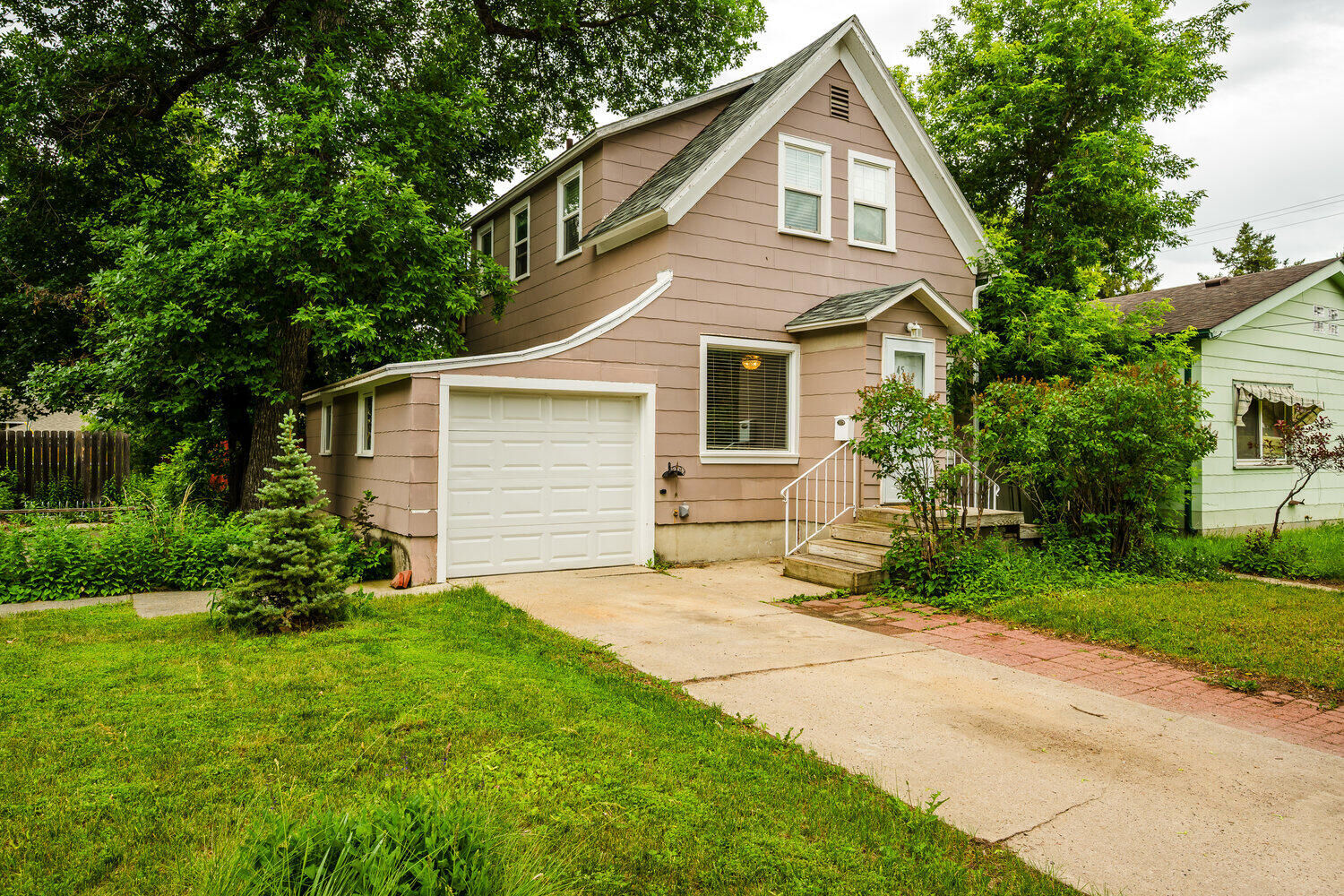Property Photo:  45 Bellevue Avenue  WY 82801 