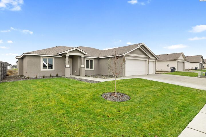 Property Photo: 10709 Kokanee Dr WA 99301