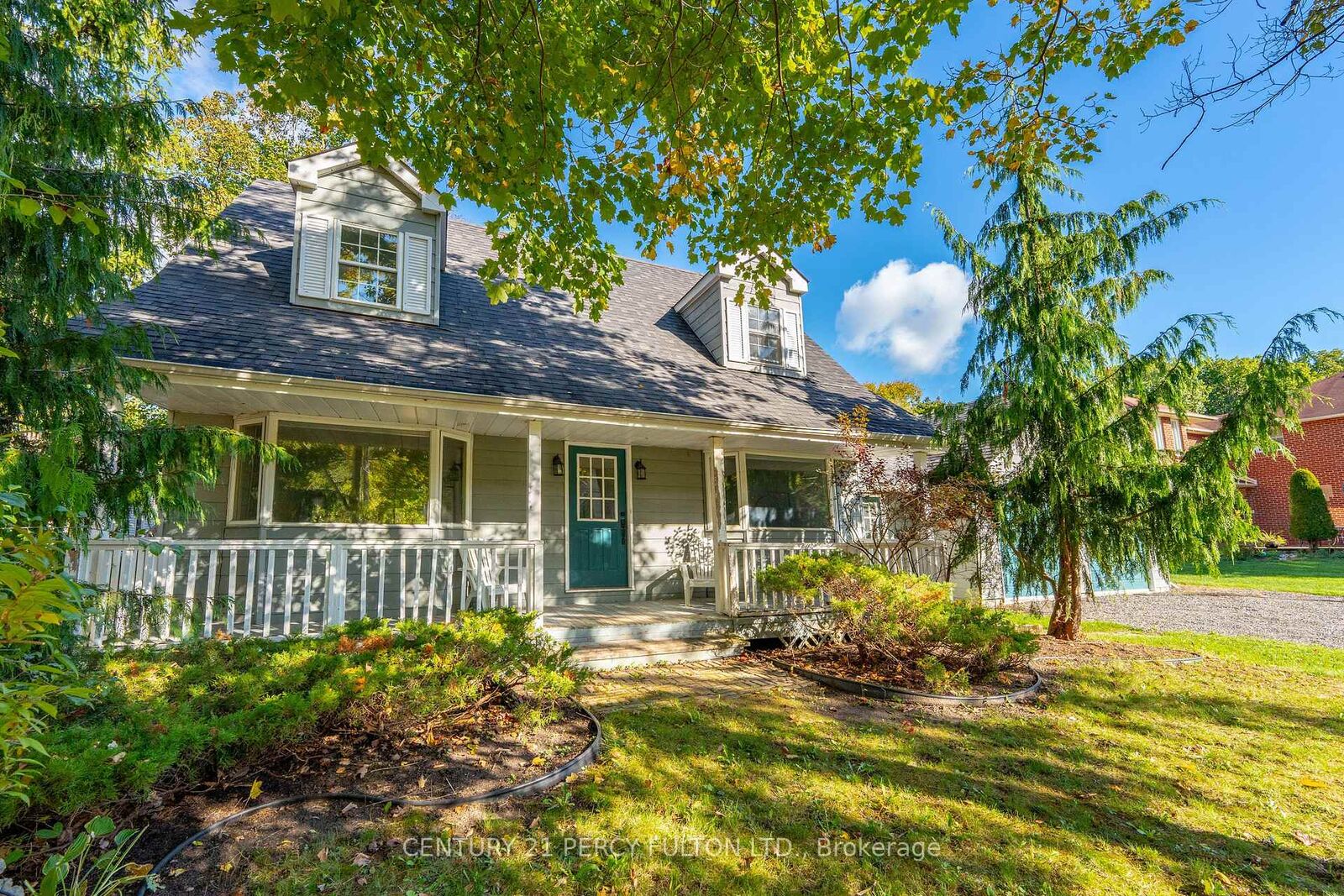 Photo de la propriété: 66 Twyn Rivers Drive ON L1V 6L1