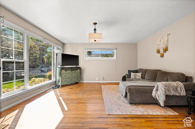 Property Photo: 1183 N Catherine St W UT 84116