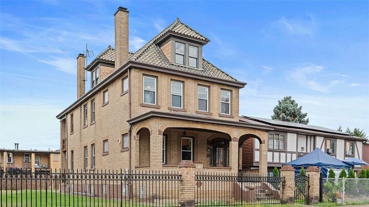 315 Catherine St  McKees Rocks PA 15136 photo