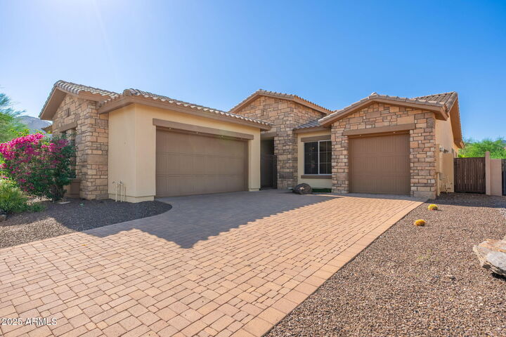 213 E Summerside Road  Phoenix AZ 85042 photo