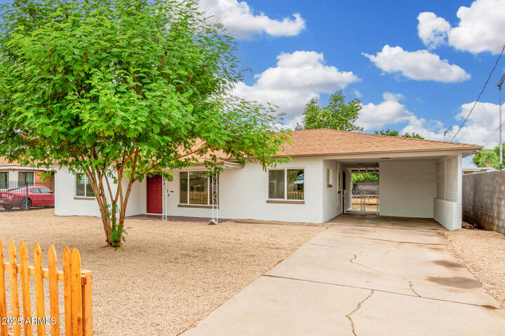 Property Photo:  6236 W Maryland Avenue  AZ 85301 