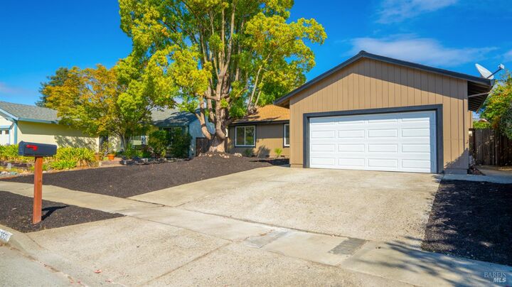 Property Photo: 2353 Hood Court CA 95401