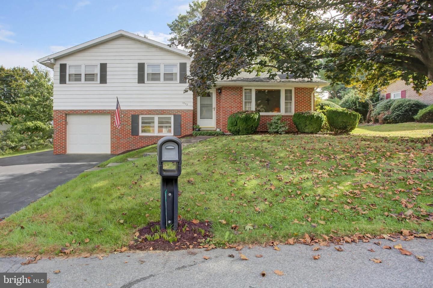 Property Photo: 1042 Laurich Drive PA 17202