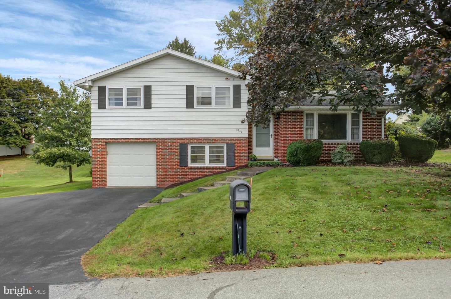 Property Photo: 1042 Laurich Drive PA 17202
