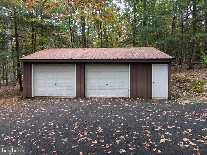 Property Photo: 139 Oakwoods Drive PA 17074