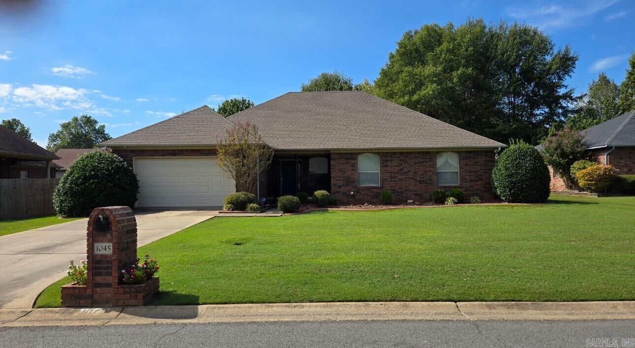 Property Photo:  1045 Spatz  AR 72034