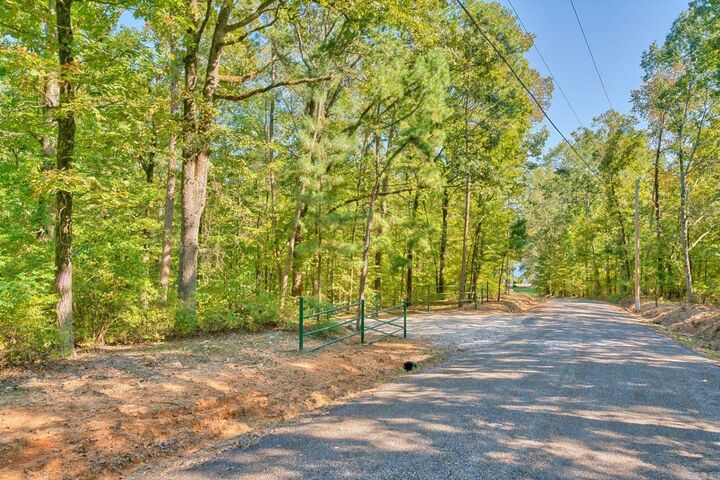 Property Photo: 2601 Shady Grove Road AR 71901