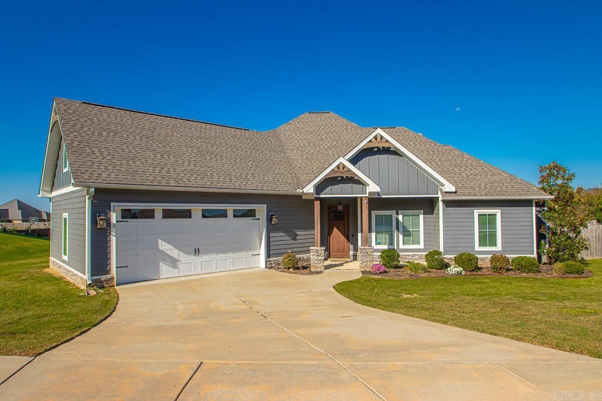 Property Photo:  2043 Englewood Cove  AR 72019