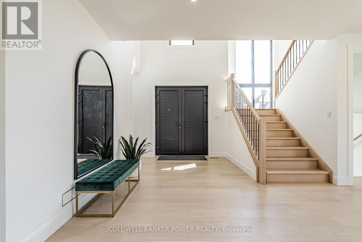 Photo de la propriété: 3513 Grand Oak Cross ON N6P 0G7