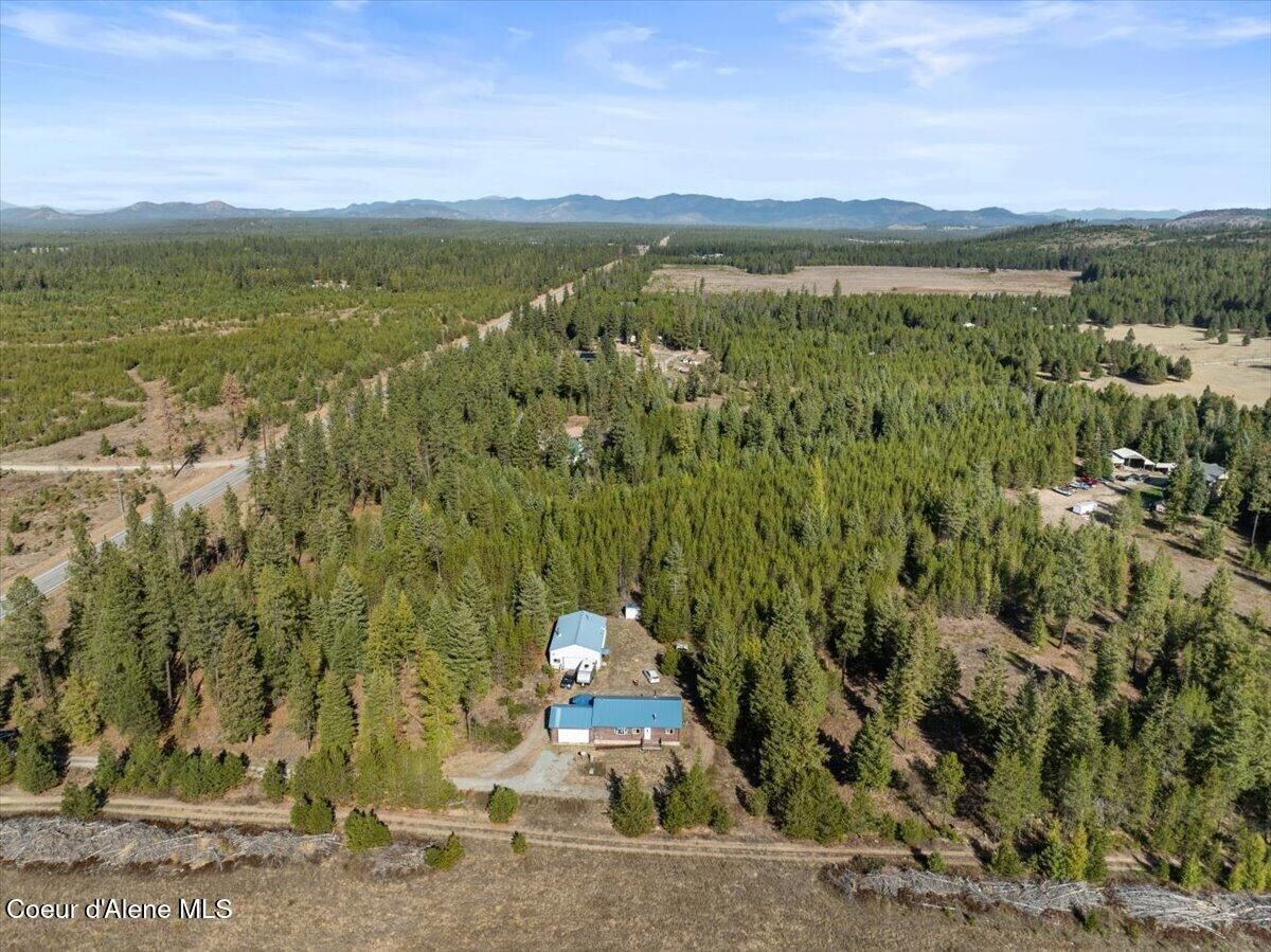 Property Photo:  30779 Highway 41  ID 83804 