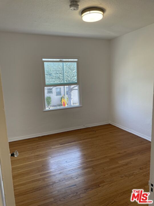 Property Photo: 368 N Genesee Ave CA 90036