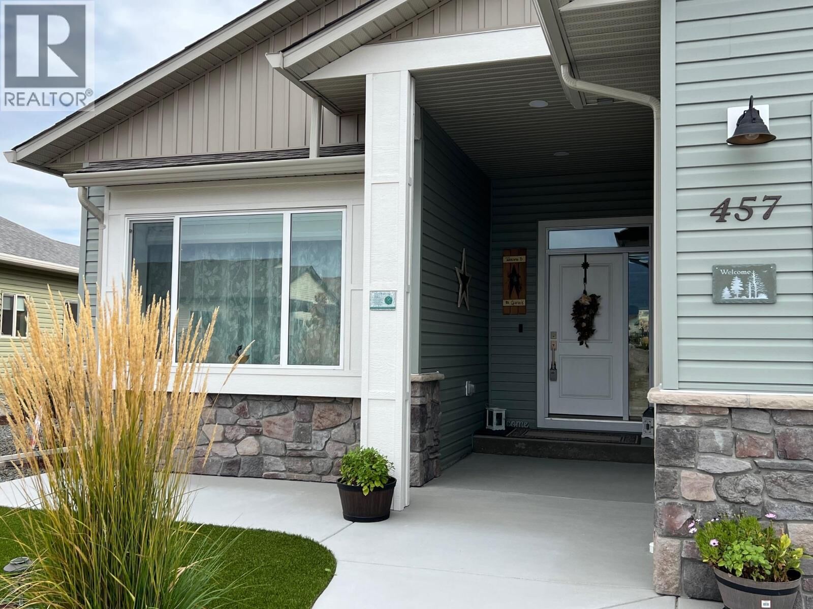 Property Photo: 457 4 Th Street BC V1H 1Z1