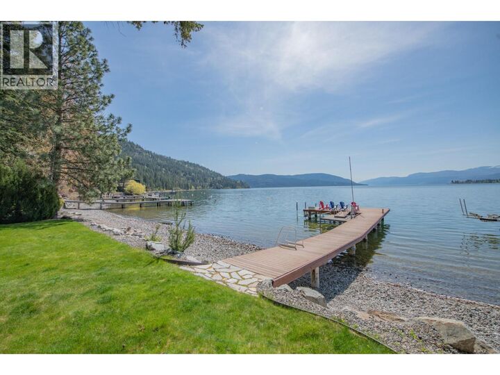 Property Photo: 100 Kestrel Place 12 BC V1H 1T6