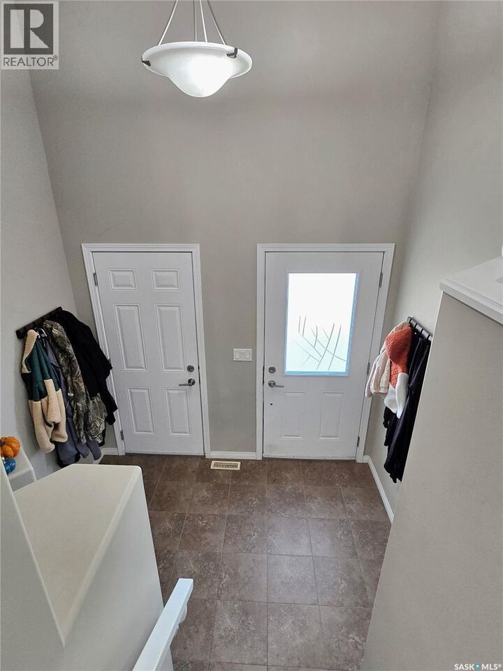 Property Photo: 609 Reimer Road SK S0K 0A2
