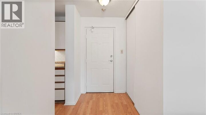 Property Photo:  421 Fairview Drive 101  ON N3R 7M3 